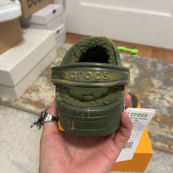 NWT Men’s Size 4 (Euro Sz 36-37) Crocs Ralen Lined Marble Clog In Army Green - Picture 13 of 15